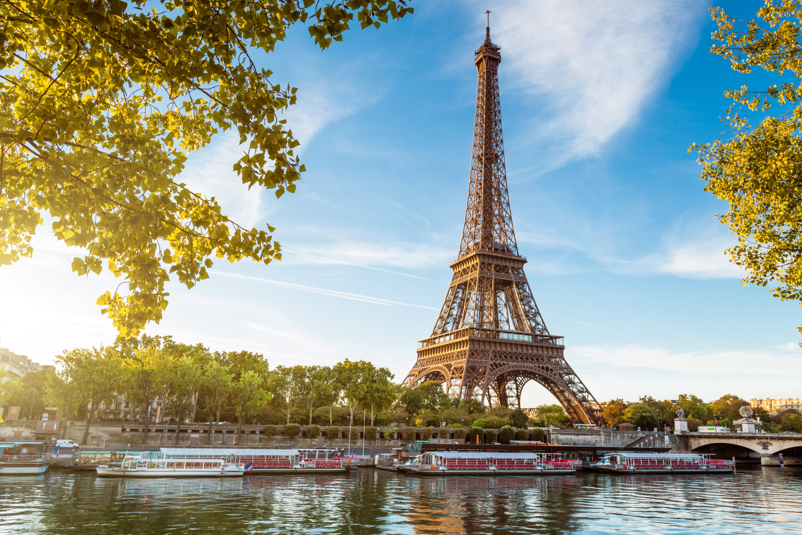 Read more about the article 9 reasons why Paris should be the destination for your next company trip, business retreat or working trip 