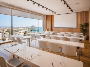Conference hotel near Palma de Mallorca Airport accommodating corporate groups of 100 or more